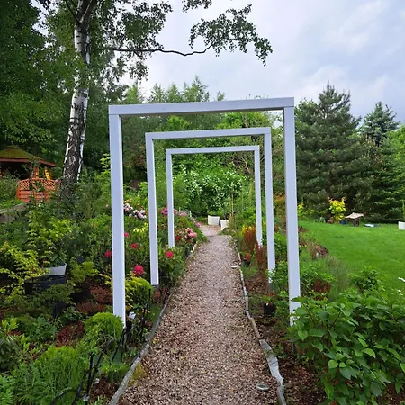 W Karkonoszach 샬레 셰시에카