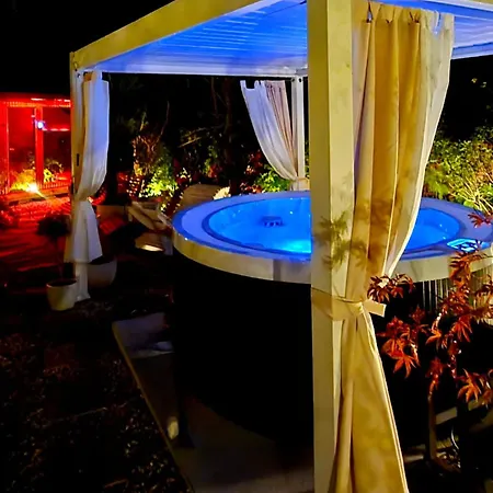 W Karkonoszach Jurta Karkonoska Z Sauna Jacuzzi I Balia Ogrodowa Σαλέ