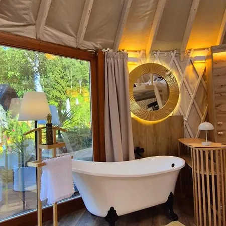 W Karkonoszach Jurta Karkonoska Z Sauna Jacuzzi I Balia Ogrodowa برزيسكا